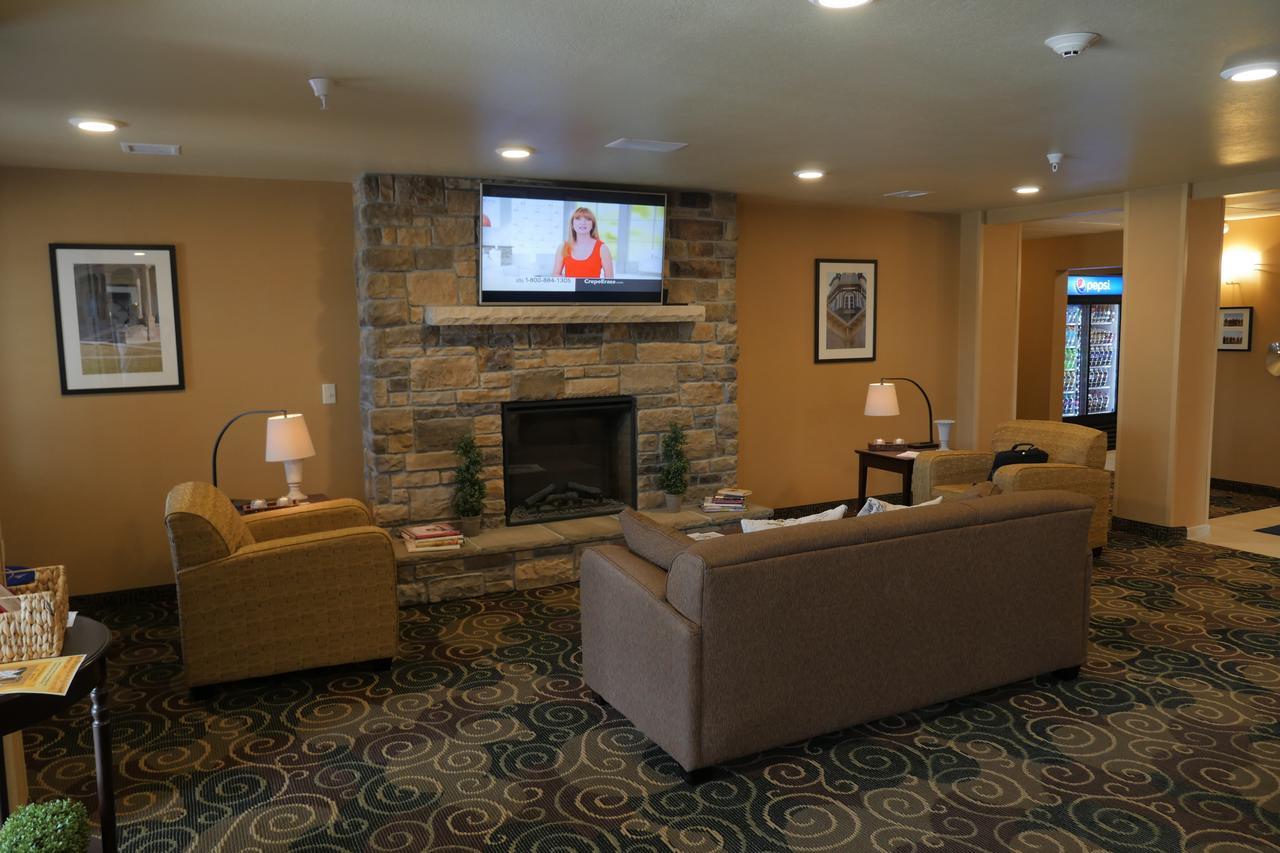 Cobblestone Inn & Suites-Winterset Exteriér fotografie