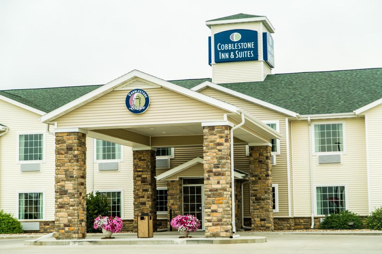 Cobblestone Inn & Suites-Winterset Exteriér fotografie