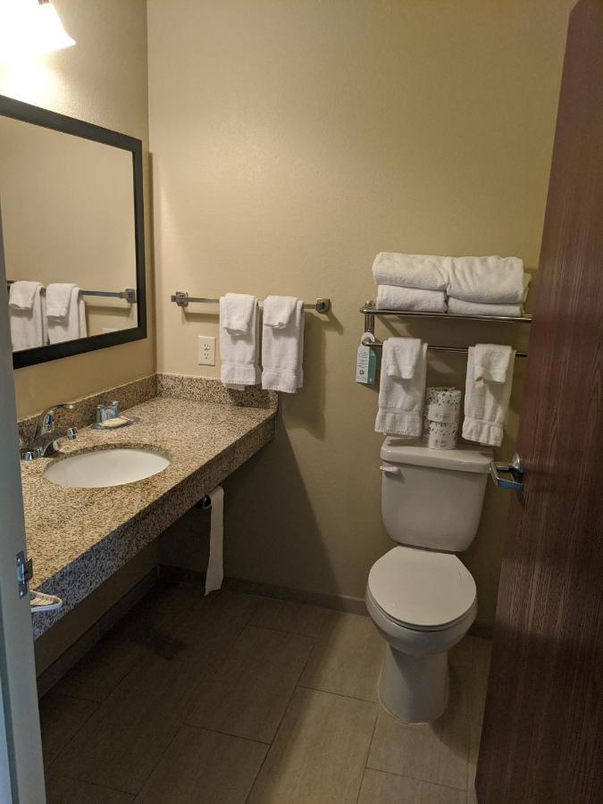 Cobblestone Inn & Suites-Winterset Exteriér fotografie